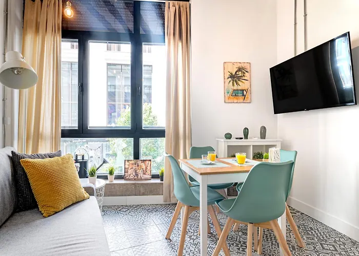 Vintage Apartment Near Puerta Del Sol